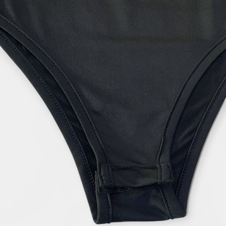 Letné body v tvare V