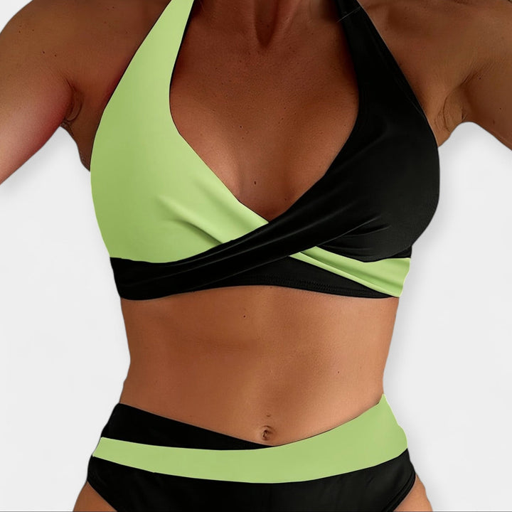 Bikini s prekríženým výstrihom