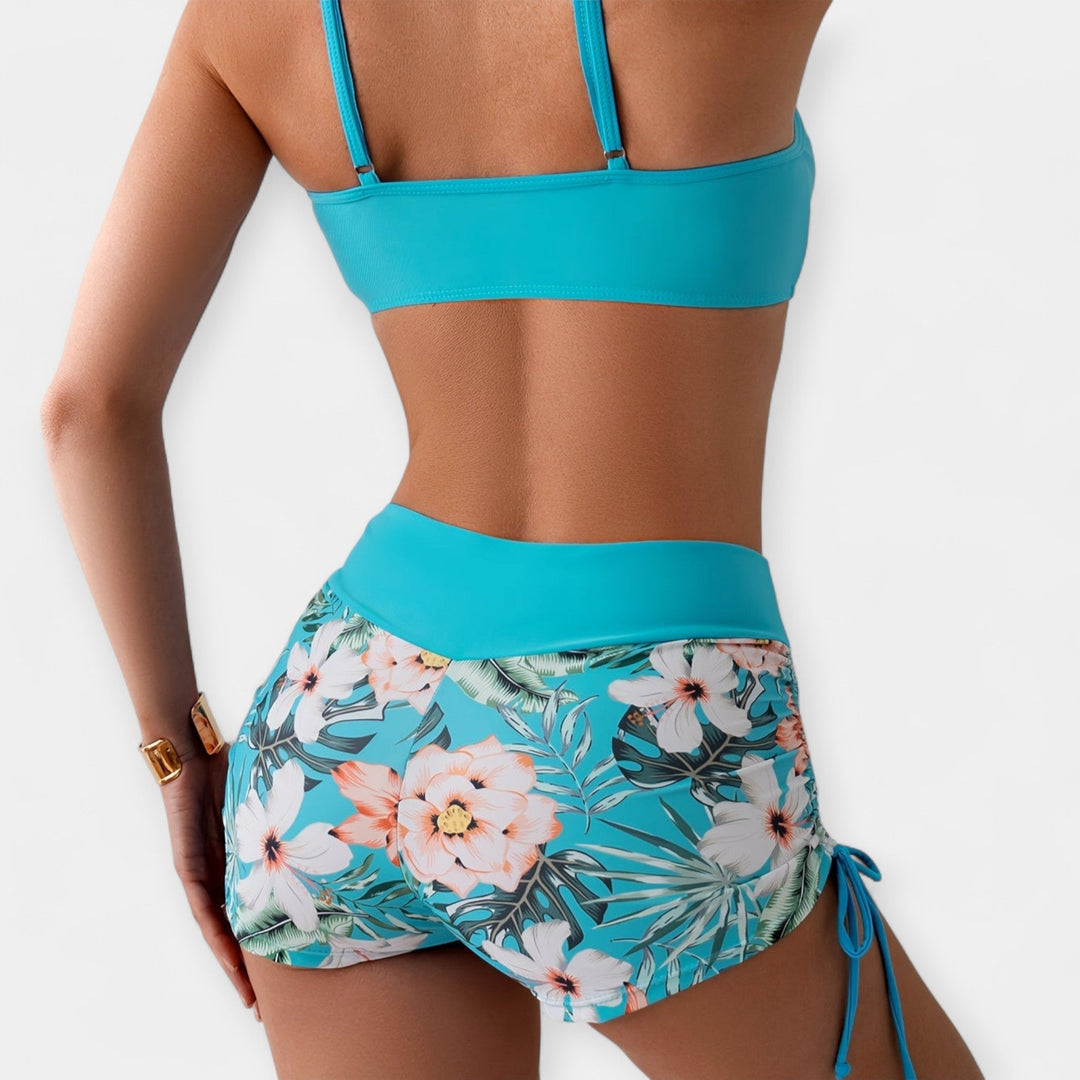 Bikini s vysokým pásom s tropickými vzormi