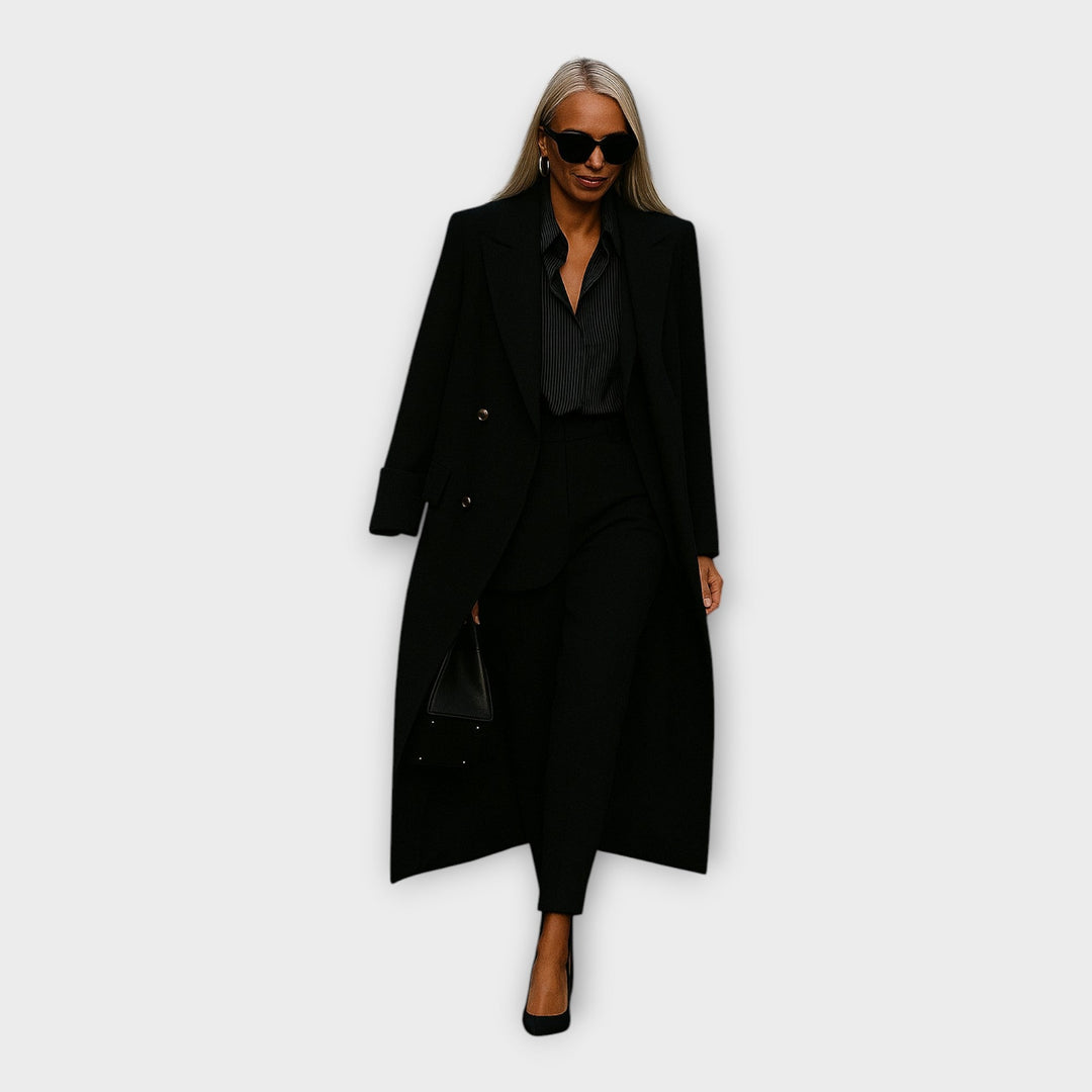Elegantný set s nohavicami a kabátom v minimalistickom štýle