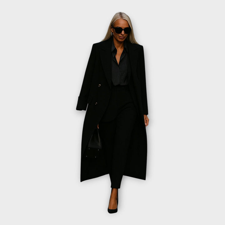 Elegantný set s nohavicami a kabátom v minimalistickom štýle