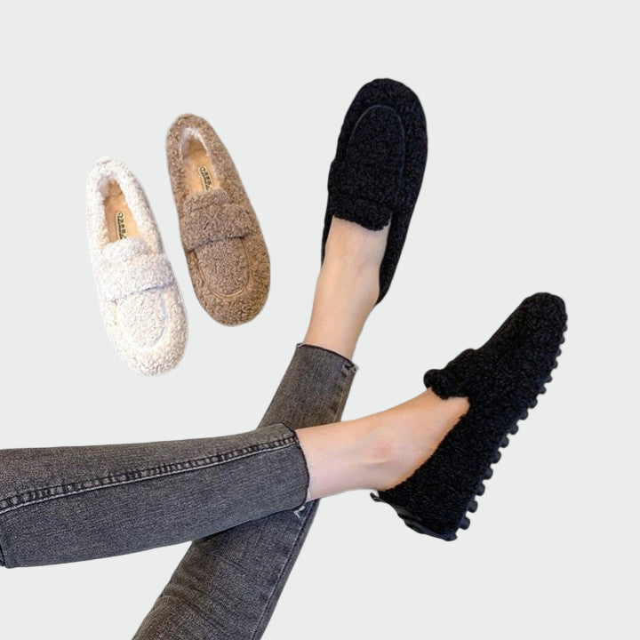Teplé slip-on topánky s elegantným dizajnom