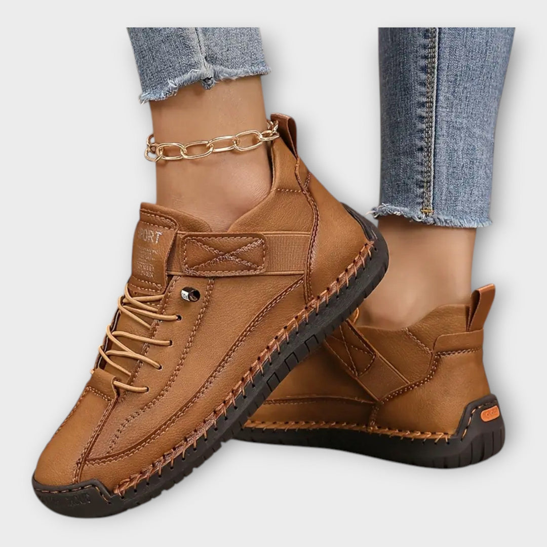 Športové topánky s elegantným a praktickým dizajnom