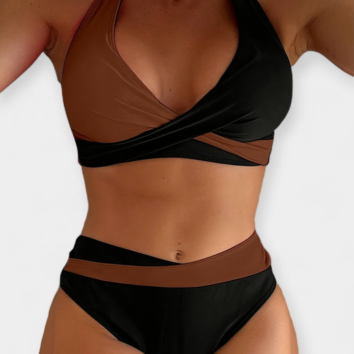 Bikini s prekríženým výstrihom