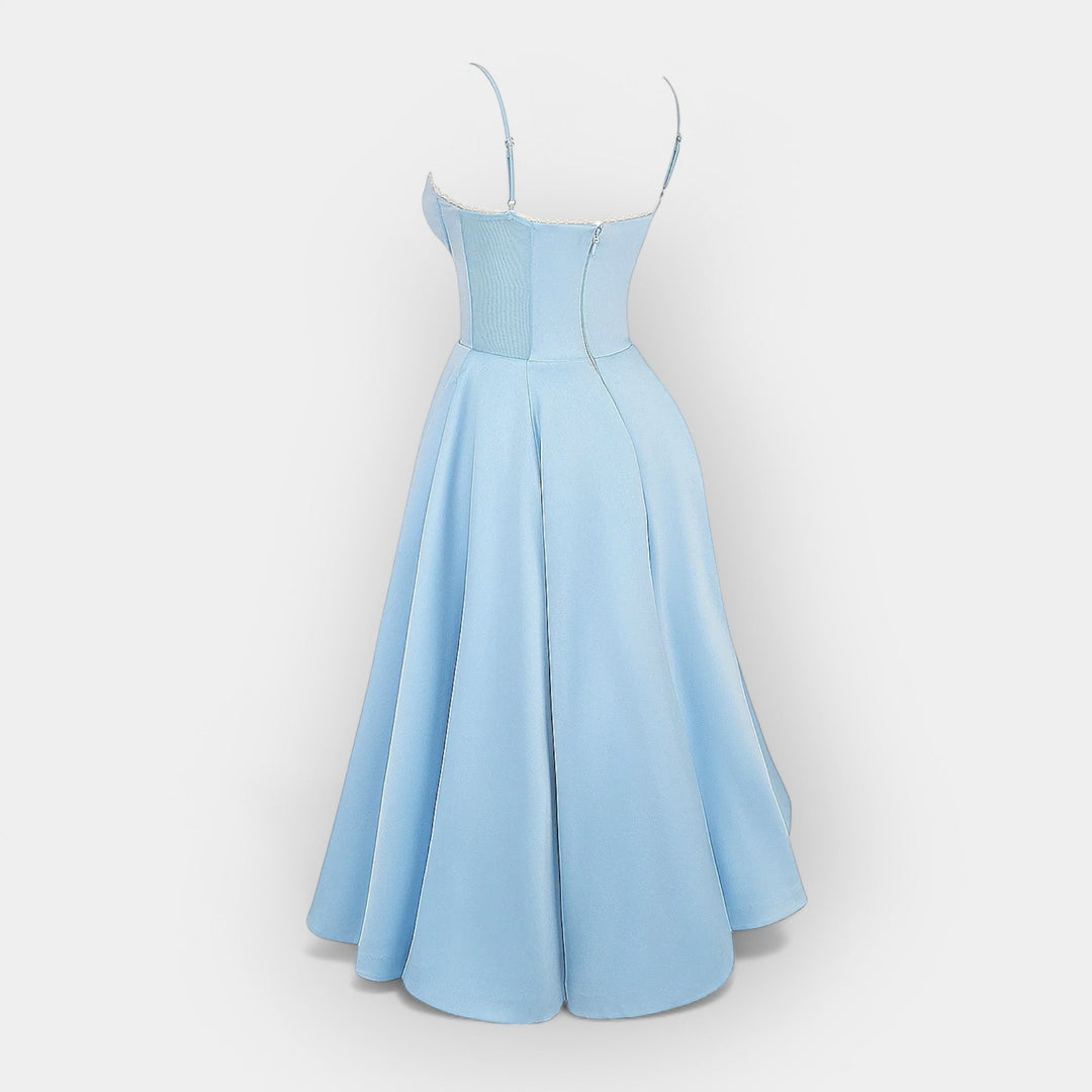 Elegantné Midi Šaty so Štýlovou Siluetou