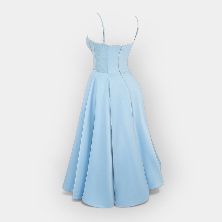 Elegantné Midi Šaty so Štýlovou Siluetou