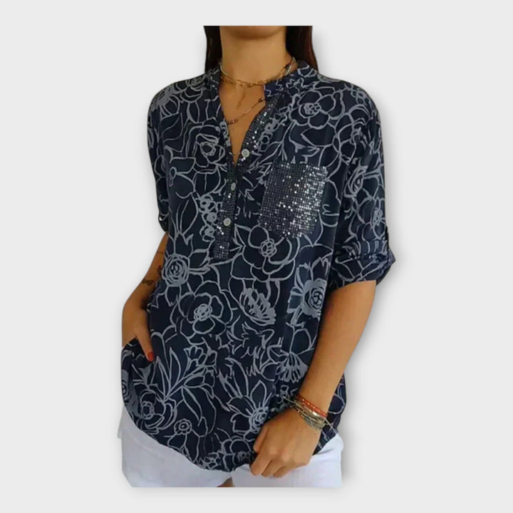 Elegantná blúzka so vzorom