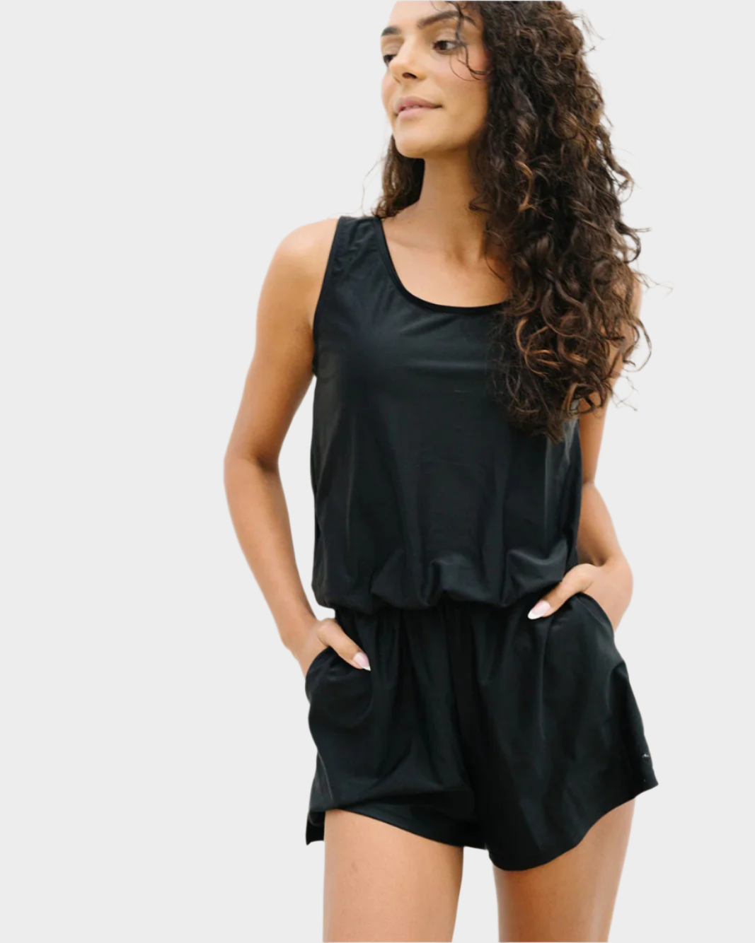 Plavky s Volánmi a Podporou Prsníka