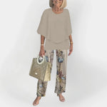 Conjunto elegante con blusa cómoda y pantalones - Chloe Léa